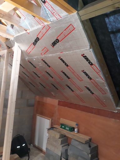 Timber roof truss